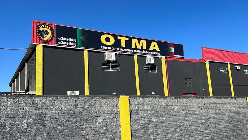 Fachada da OTMA - Centro de Treinamento e Formação de Vigilantes, em Içara (SC)